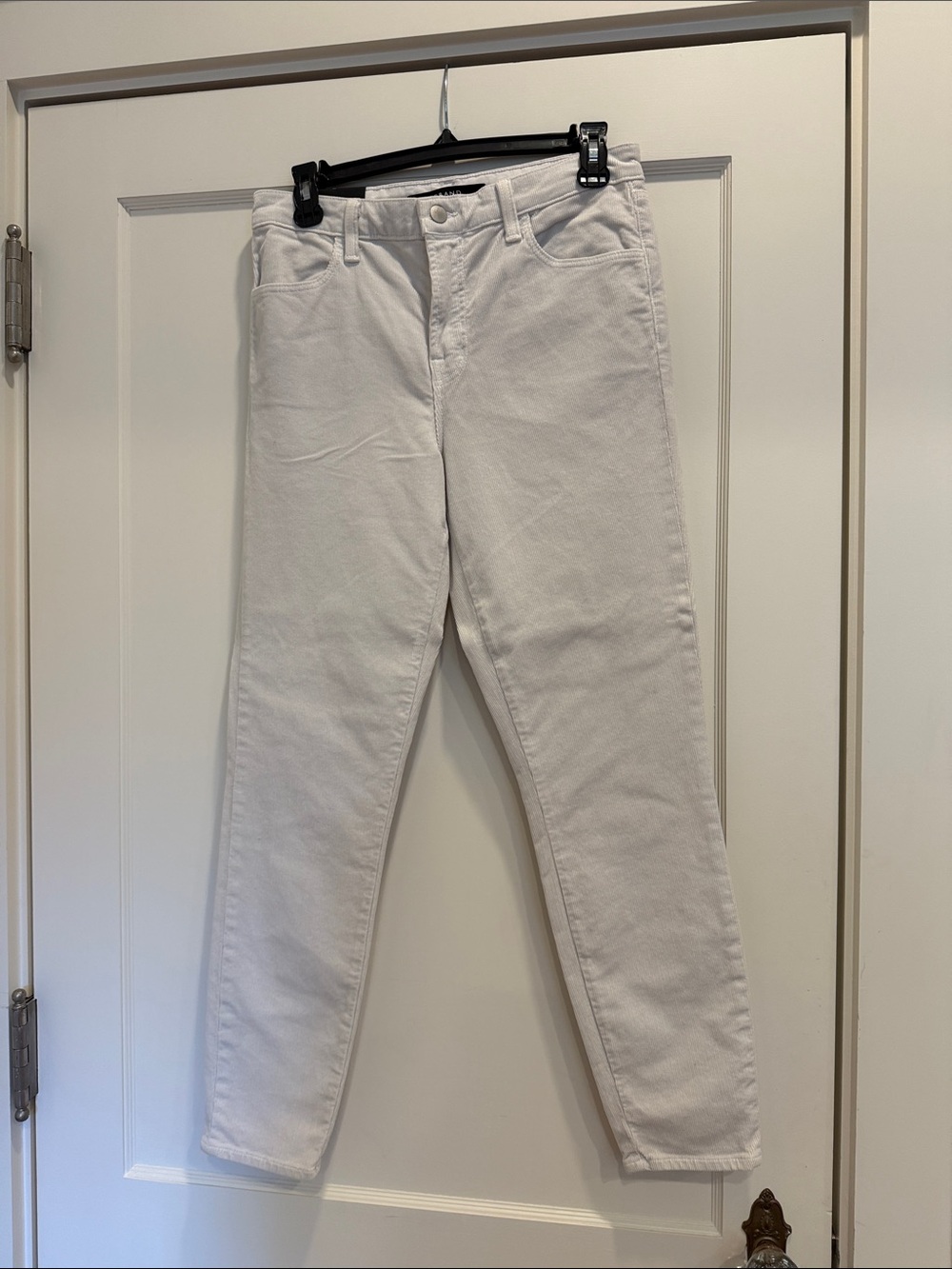 J Brand White Skinny Jeans - Sleek Slim Silhouette